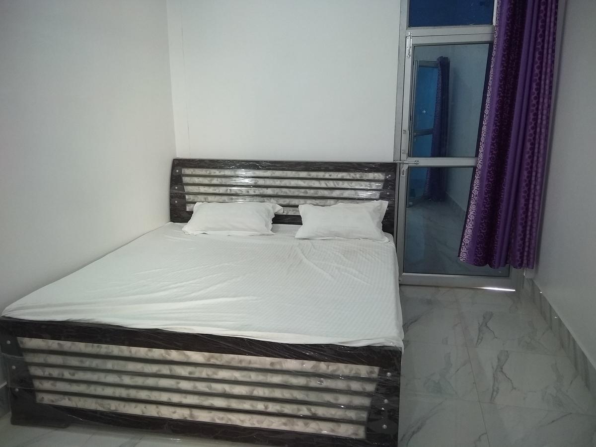 Pardhan Guest House Bāra Banki Exteriör bild